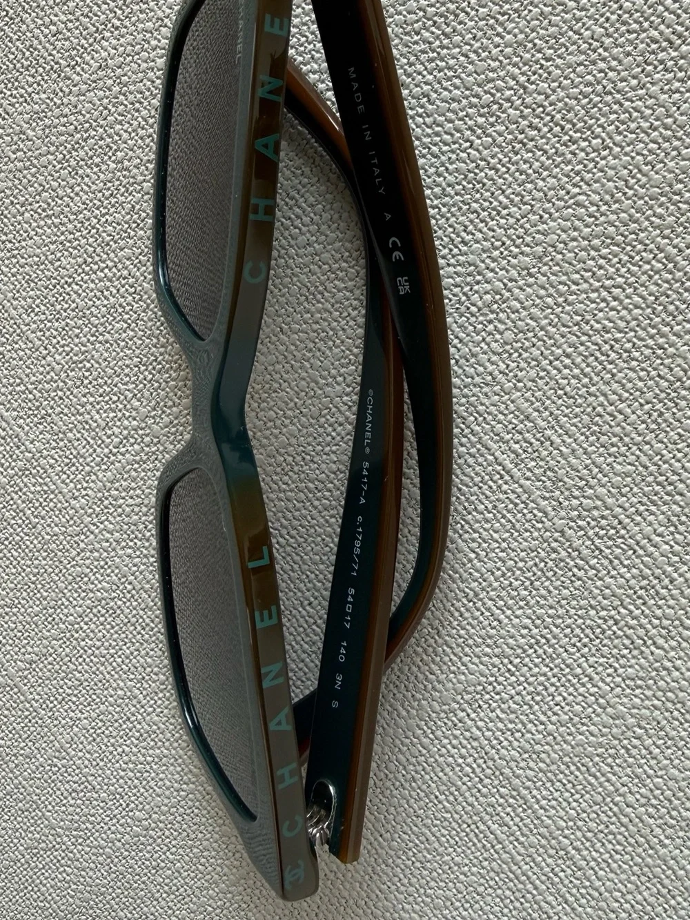 CHANEL Black Quilted Case with Green Rectangular Sunglasses - Picture 3 of 4